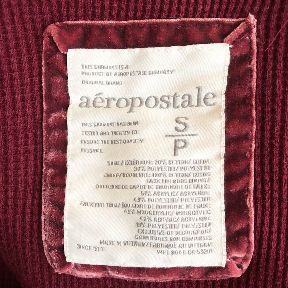 Aeropostale Sweater - Picture 3 of 3